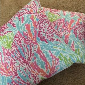 Lilly Pulitzer throw pillows 🔥FINAL PRICE🔥